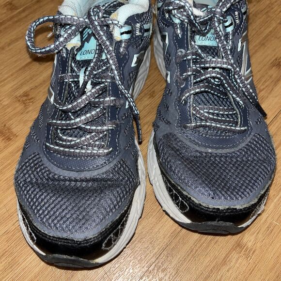 New Balance Womens All Terrain Lonoke Trail Sz 6.5 sneakers athletic shoes FLAW - Picture 8 of 9
